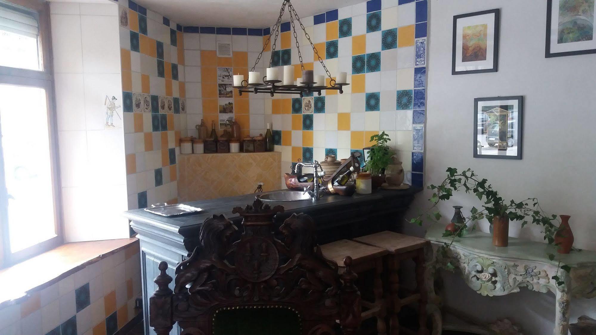 Golden Lion Bed & Breakfast Bouillon Bagian luar foto