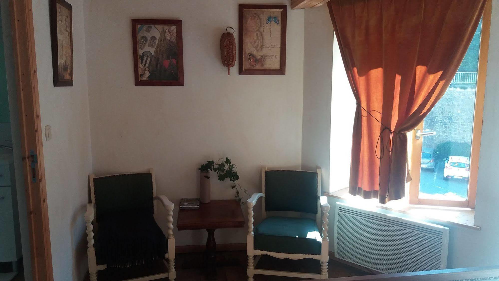 Golden Lion Bed & Breakfast Bouillon Bagian luar foto